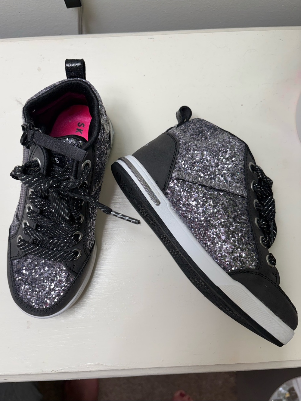 Skechers  Street Shoutouts Zipper Glitter High Tops. Size 11.5.